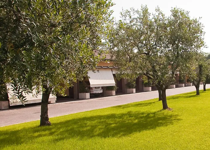 Vip\'S Motel Luxury Accommodation & Spa