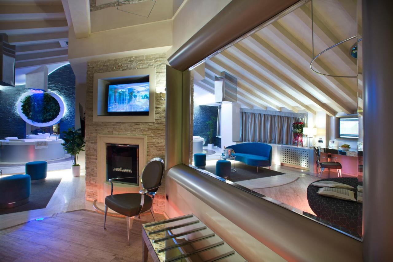 Vip's Luxury & Hotel 4*